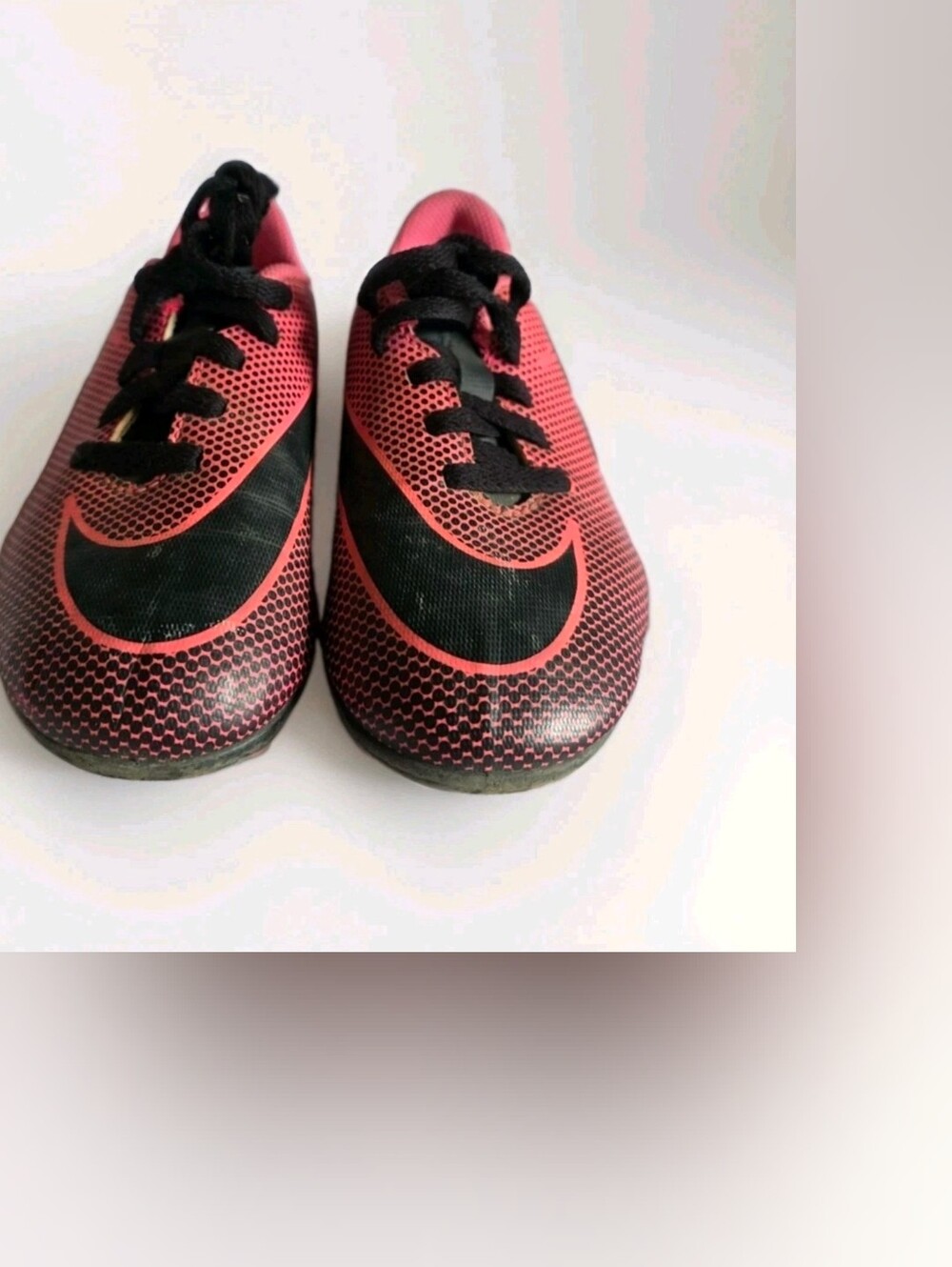 Nike Youth Soccer Cleats Girls Boys Shoes Pink/Black - Size 11C Lace Up